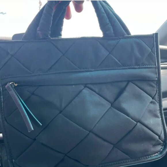 HOUSE OF HARLOW BLACK CROSSBODY EUC - Picture 2 of 3